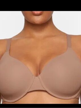 SKIMS Tinted Taupe Underwire Smooth Cup Bra